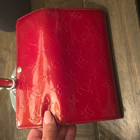 Louis Vuitton Red Vernis Patent Leather Snap Continental Wallet - Picture 4 of 11